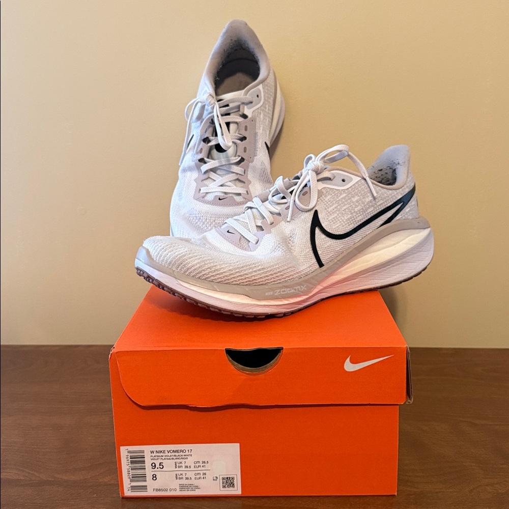 White NIKE Vomero 17 Sneakers Size 9.5